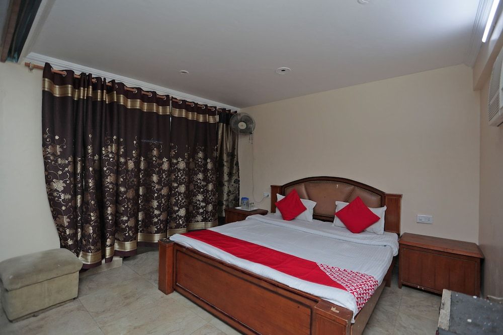 OYO 29807 Hotel The City Heart Double or Twin Room 3