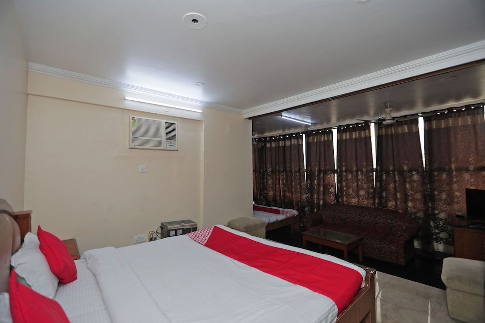 OYO 29807 Hotel The City Heart Deluxe Double or Twin Room 7