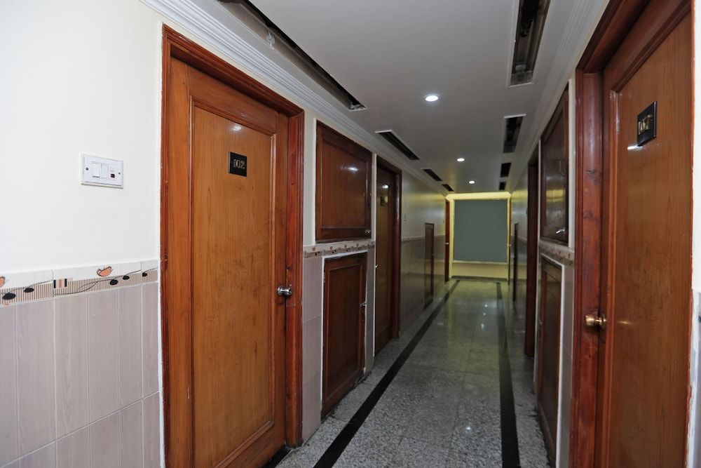 undefined OYO 29807 Hotel The City Heart 4