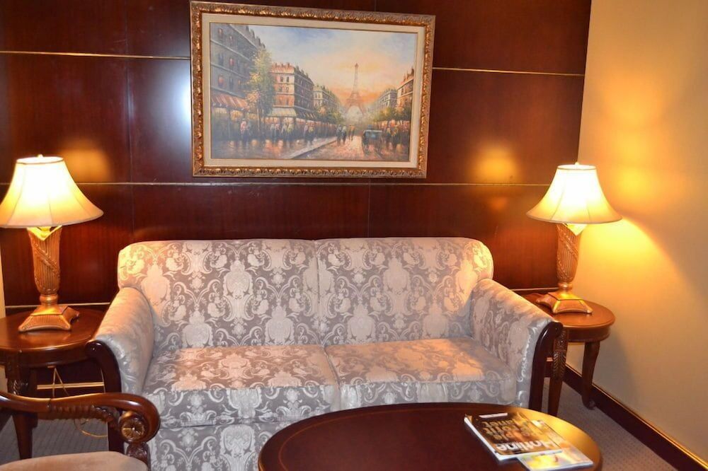 undefined Radisson Hotel Toronto Airport West 8