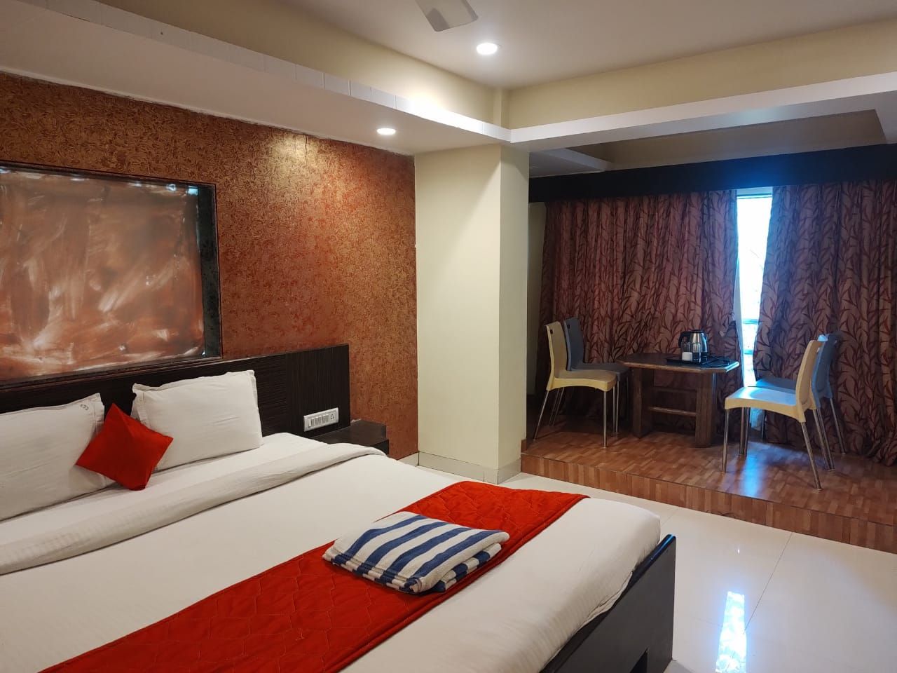 Fortuna Deluxe AC Room