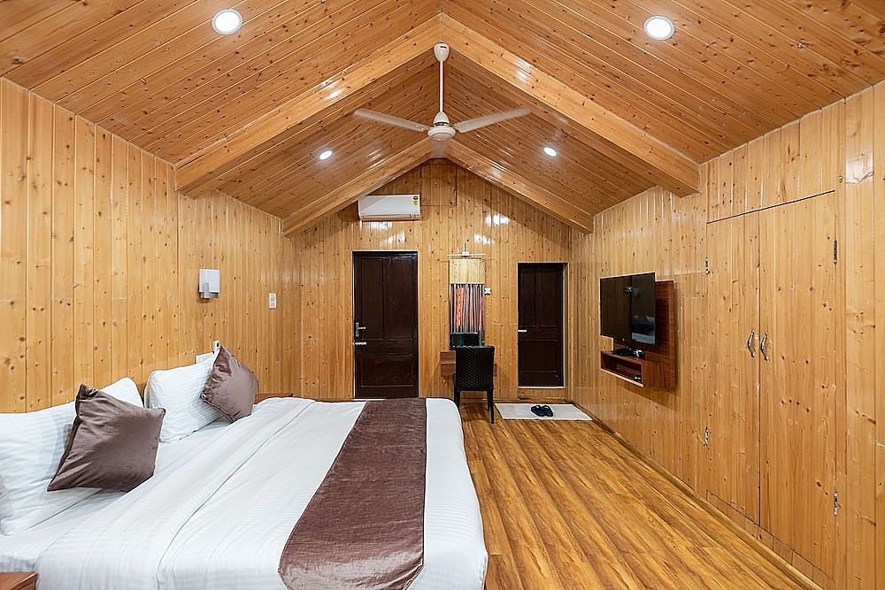 Hotel Grand Boulevard Srinagar Executive Room 2