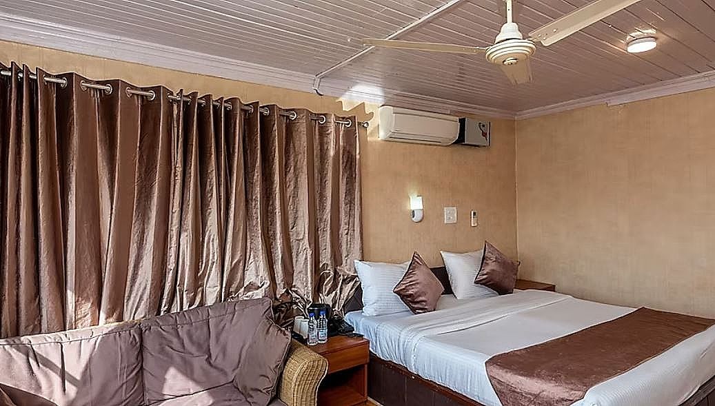 Hotel Grand Boulevard Srinagar Executive Room 5