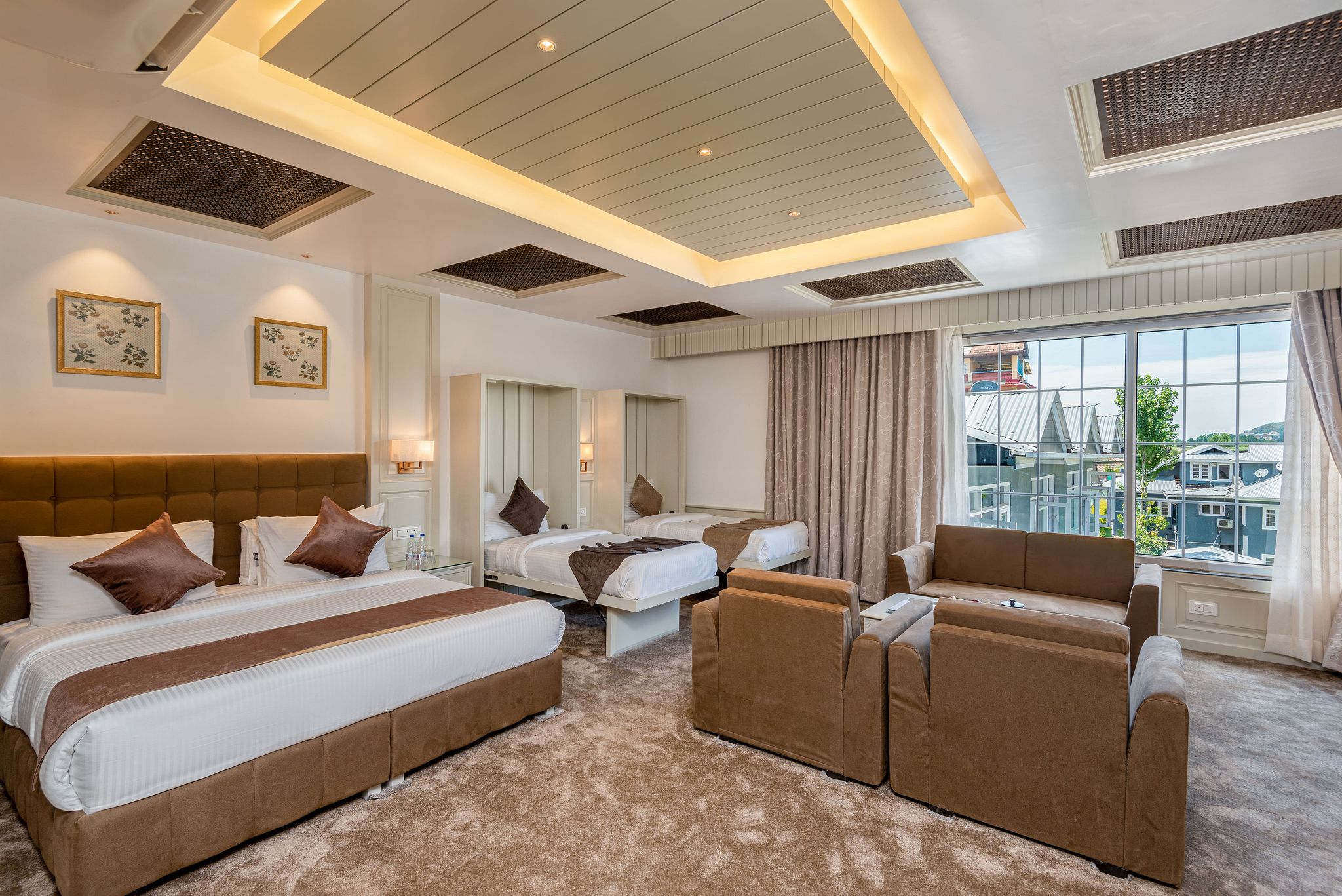 Luxury Family Studio, Double, Garden View