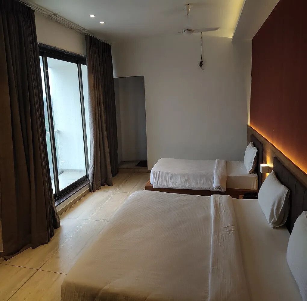 4 Bedded Deluxe Family AC Room