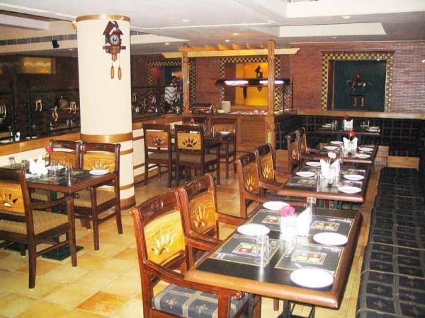 Food & Dining