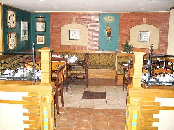 Food & Dining