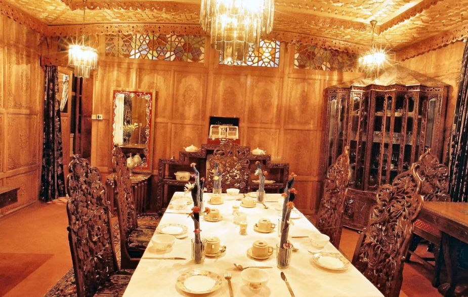 undefined Meena Ride Kashmir Houseboats 7