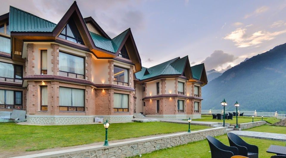 undefined Hotel Village Walk 7