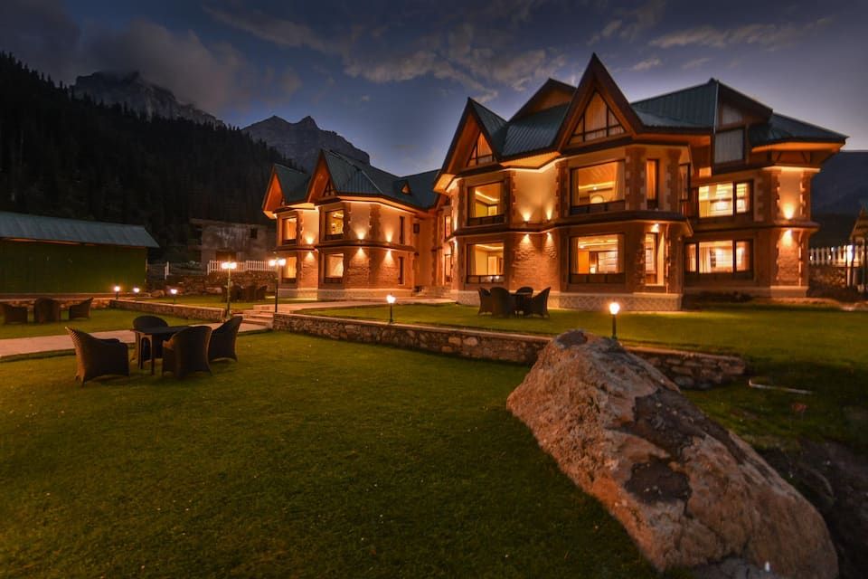 undefined Hotel Village Walk 6