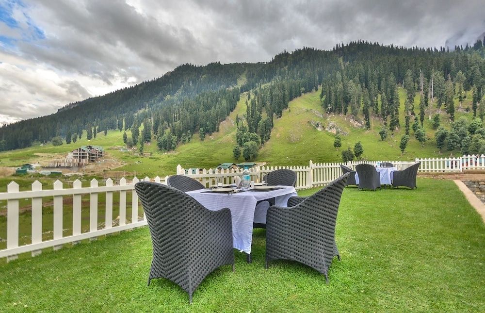 undefined Hotel Village Walk 4