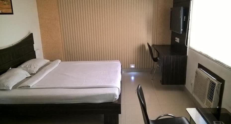 AC Deluxe double room