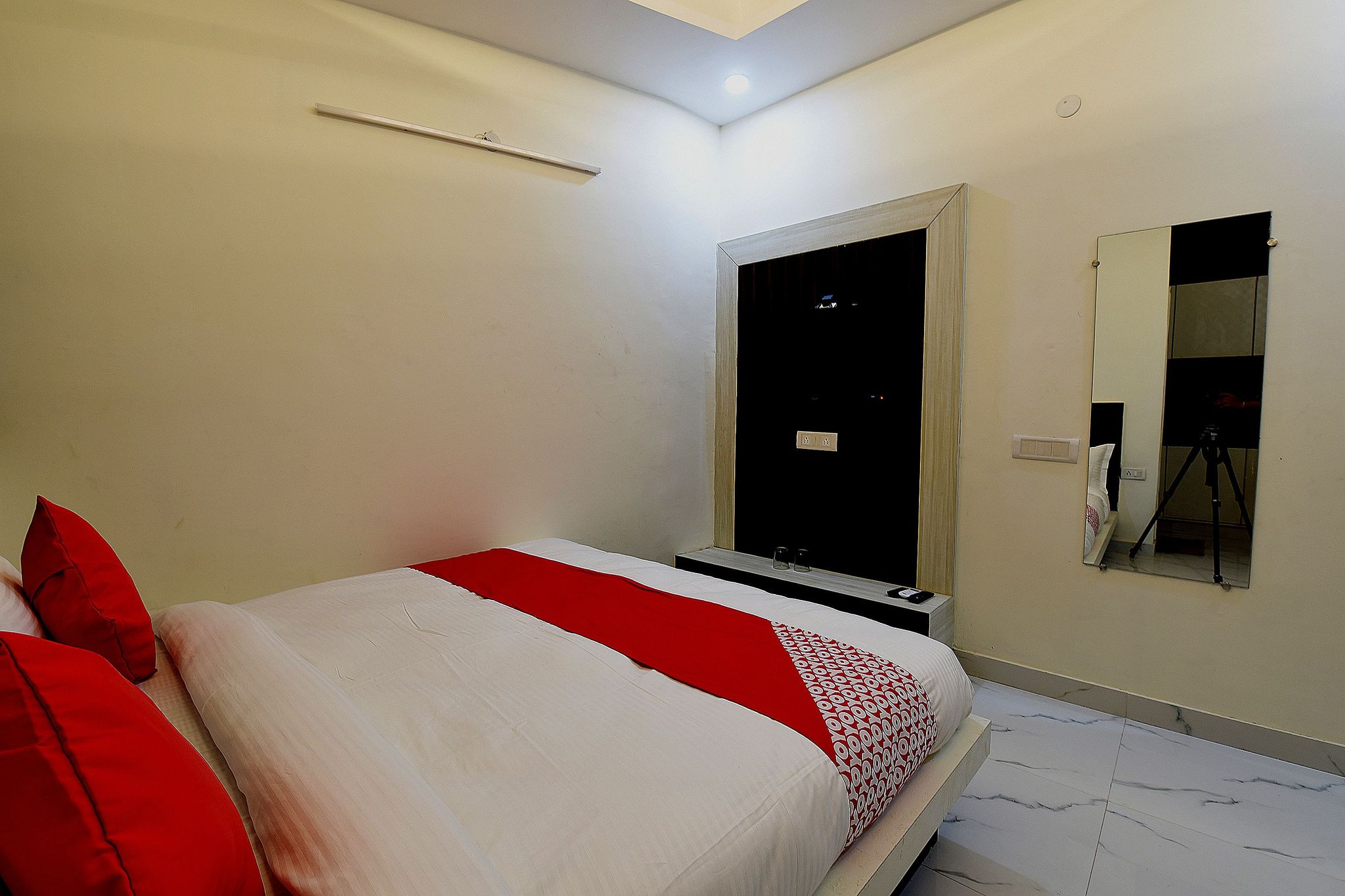 undefined OYO 19134 The Signature Hotel 5