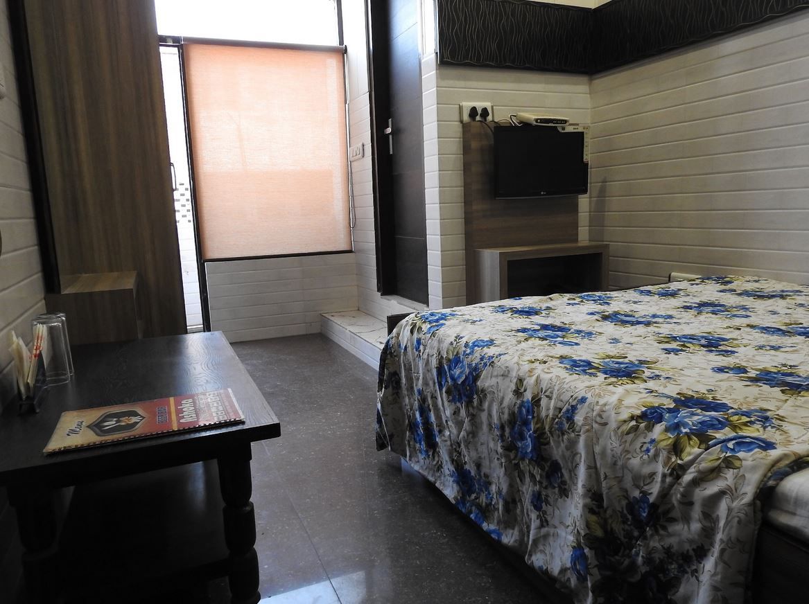 undefined Ashoka Hotel and Restaurant 9