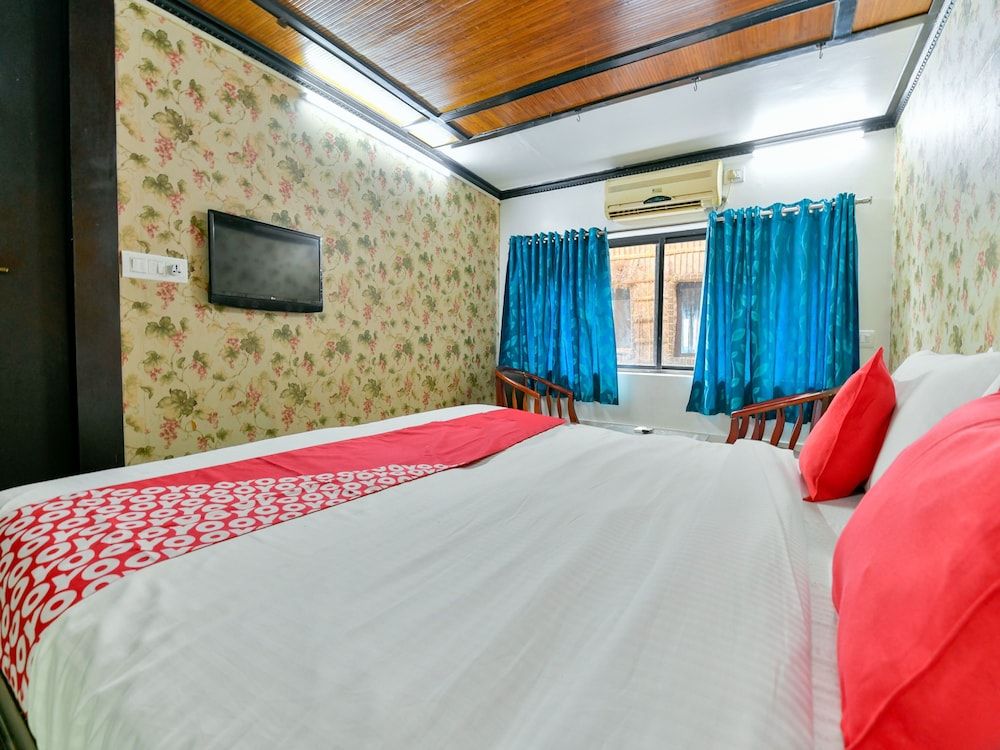 Deluxe Double or Twin Room, 1 King Bed