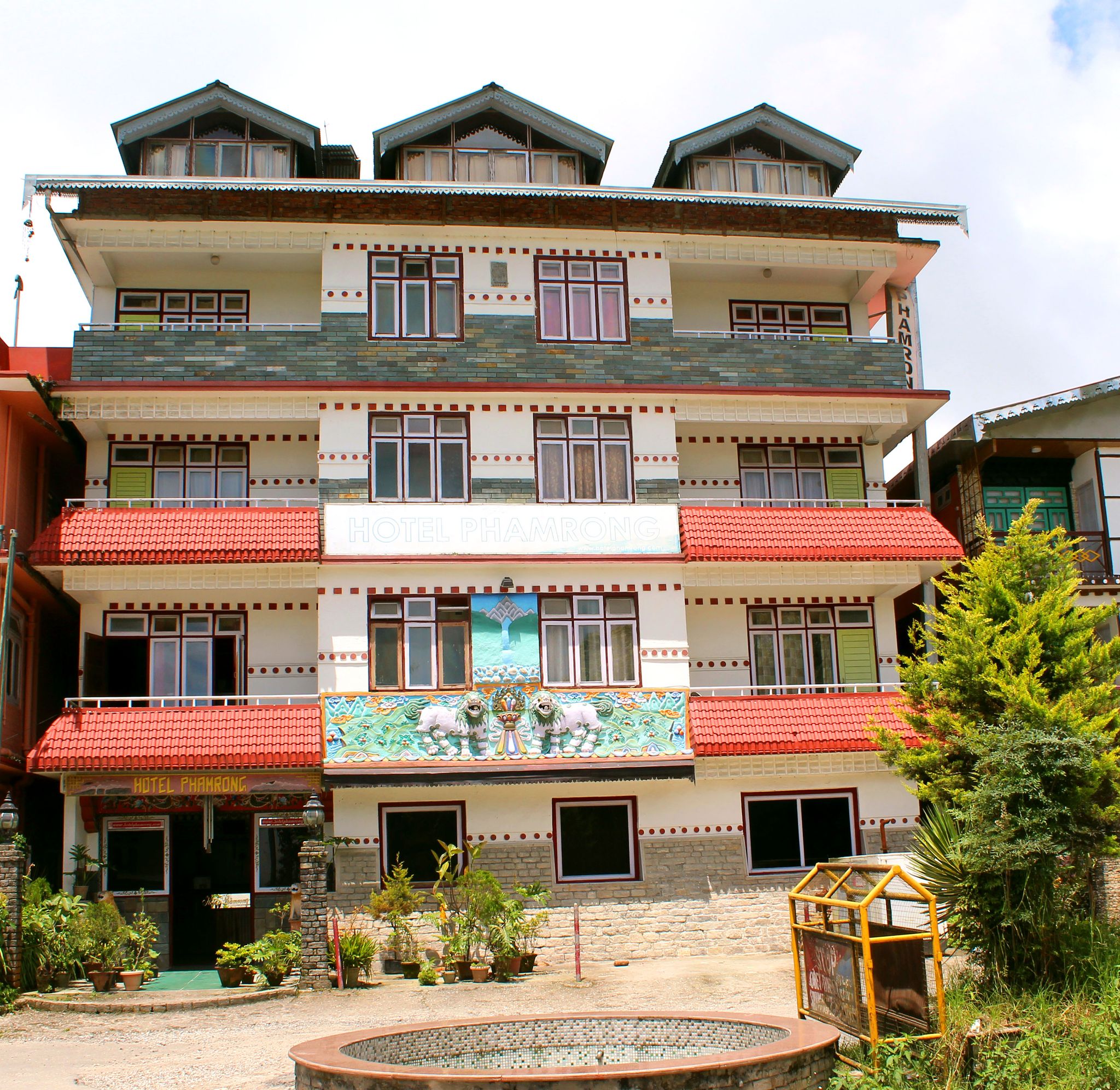 undefined Phamrong Retreat 6