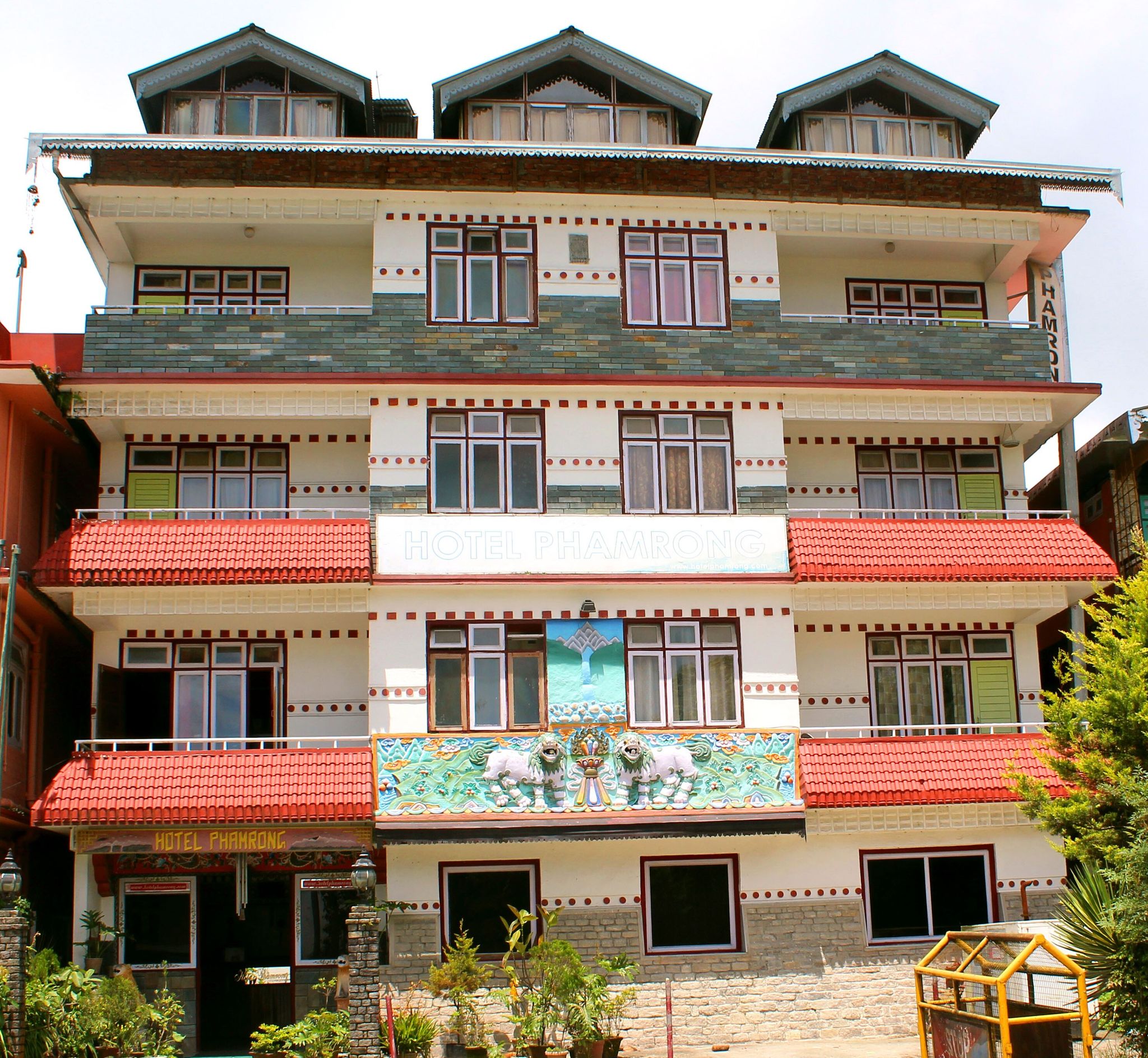 undefined Phamrong Retreat 7