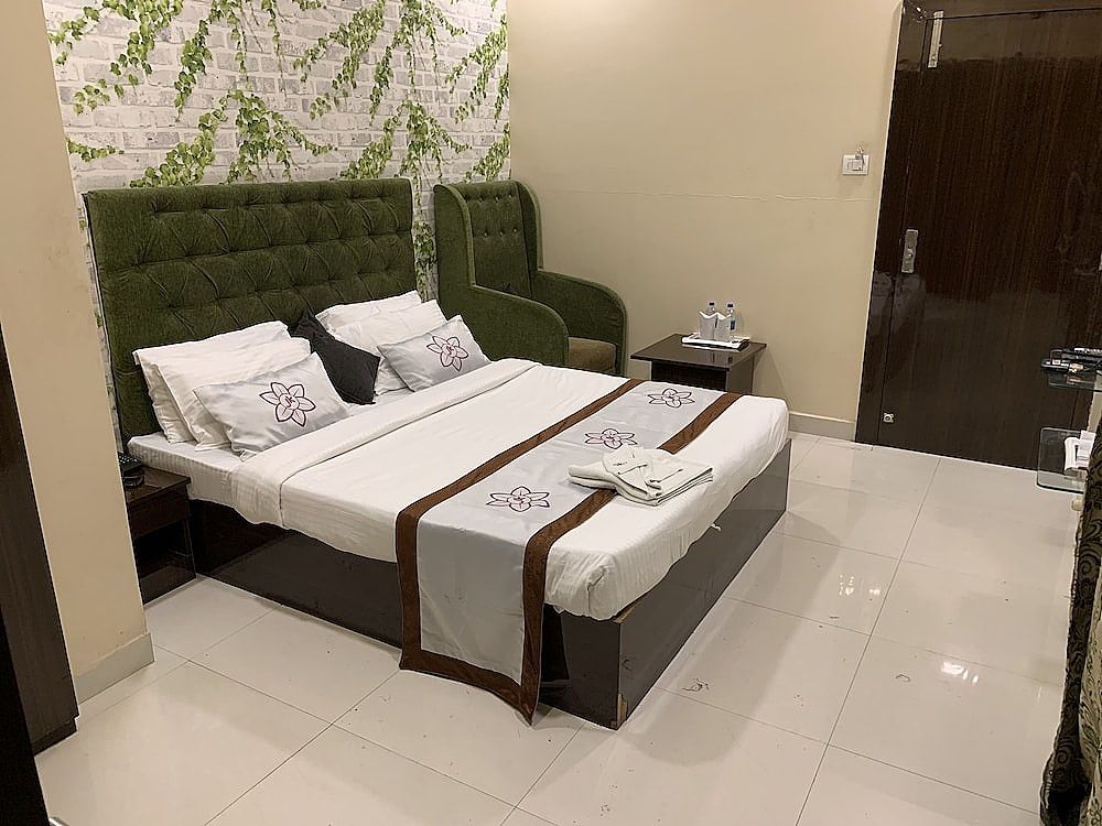 Super Deluxe Ac Rooms