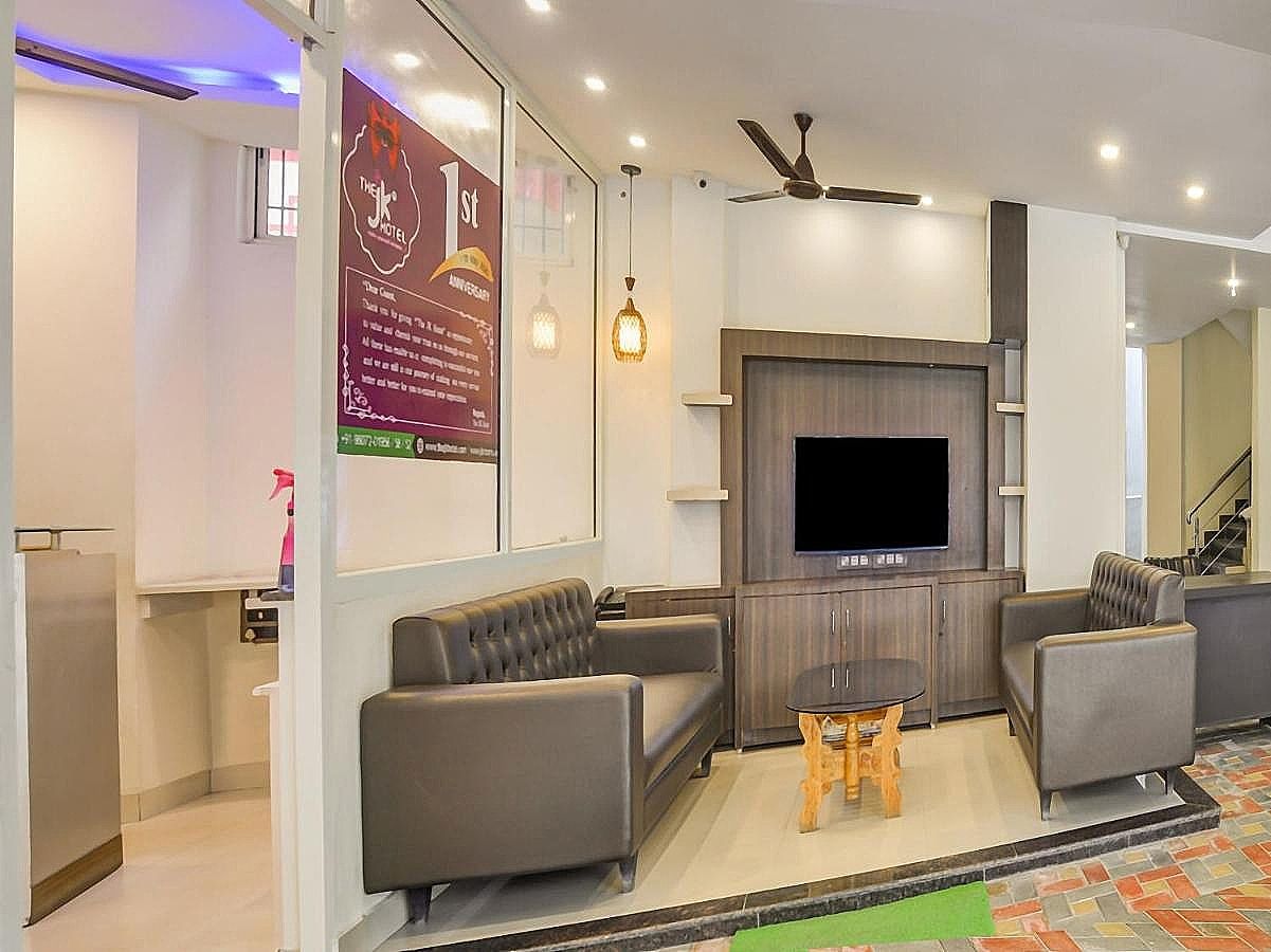 undefined Capital O 75310 The Jk Hotel 3