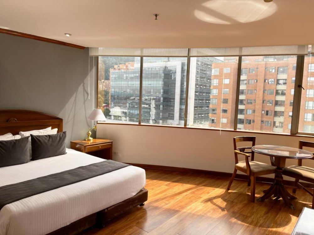 Junior Studio Suite