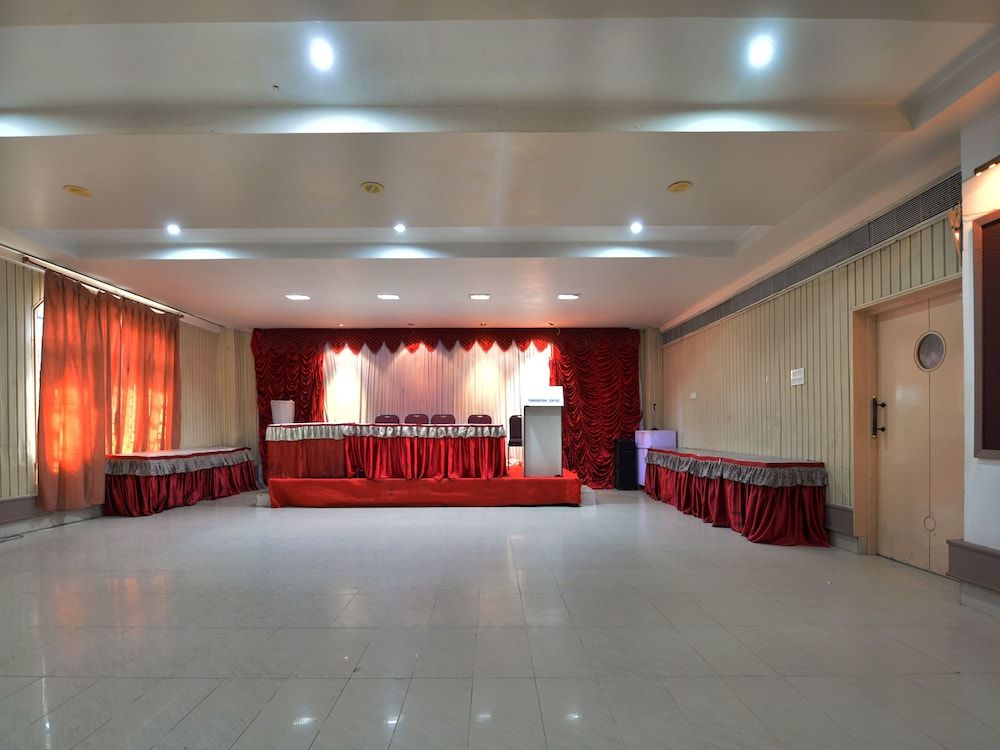 undefined OYO 3420 Hotel Ashoka 4