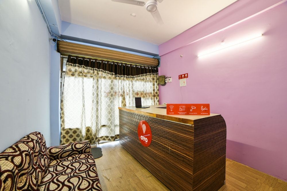 undefined OYO 17316 Radika Residency 2