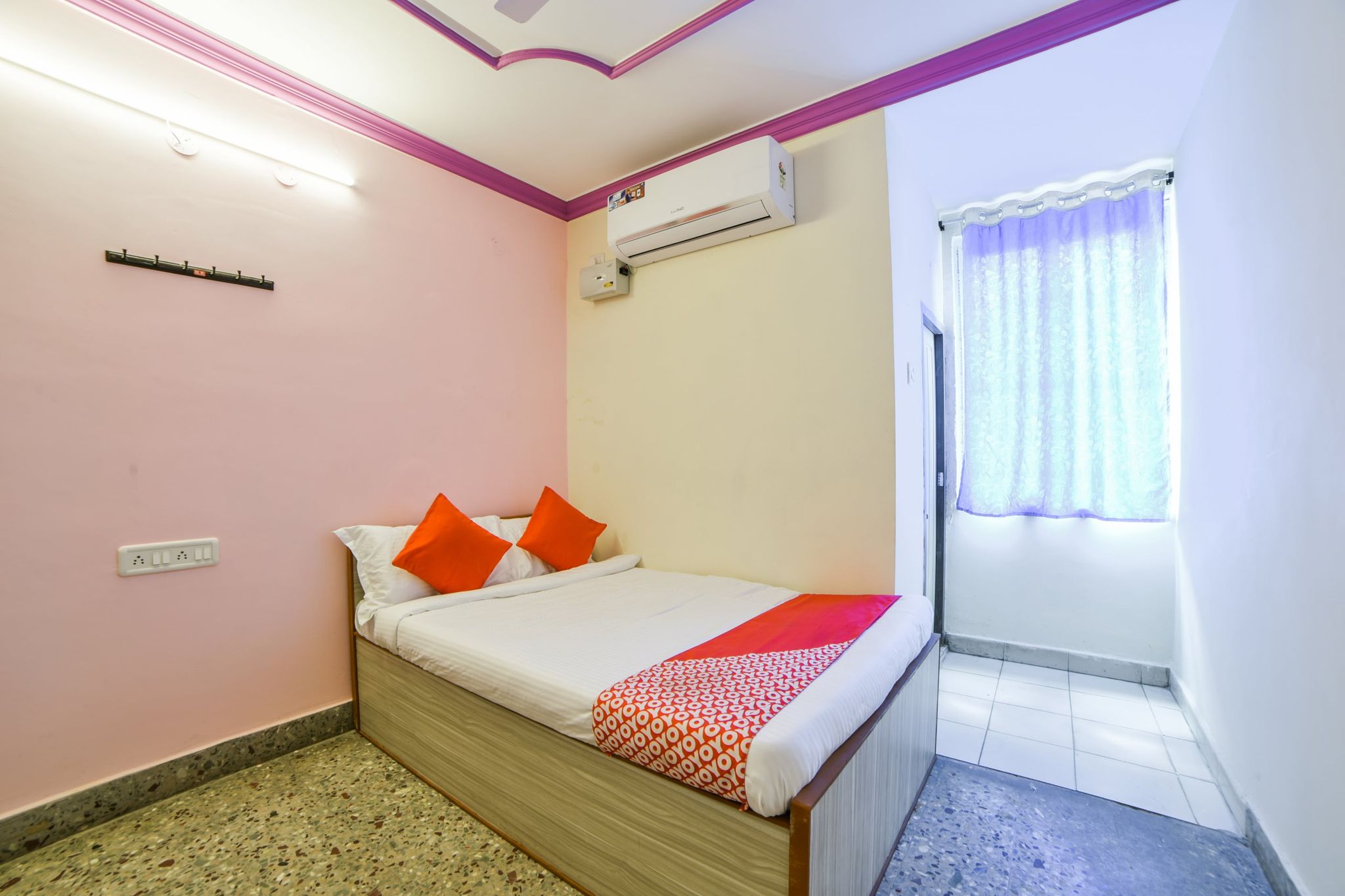 Saver Single Room