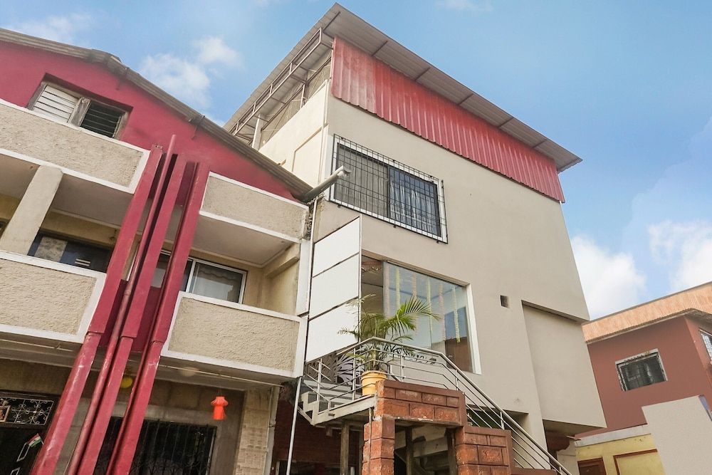 undefined OYO Flagship 26583 Hotel Kohinoor Plaza 3