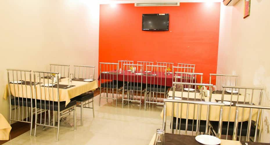 Food & Dining