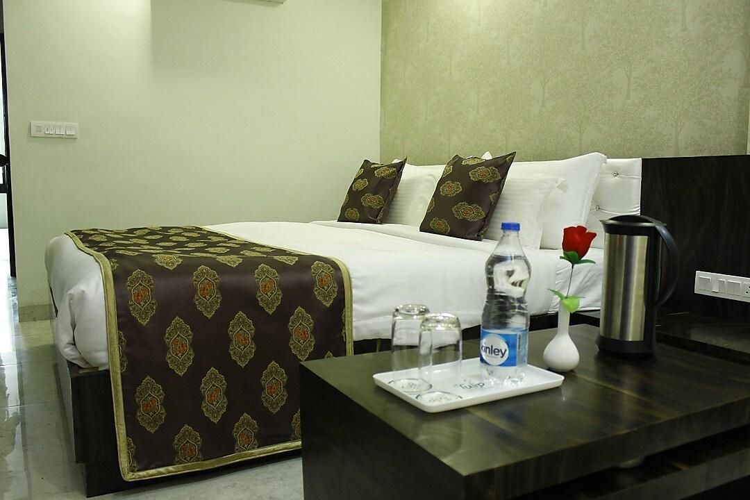 undefined Hotel Tulip Continental 9