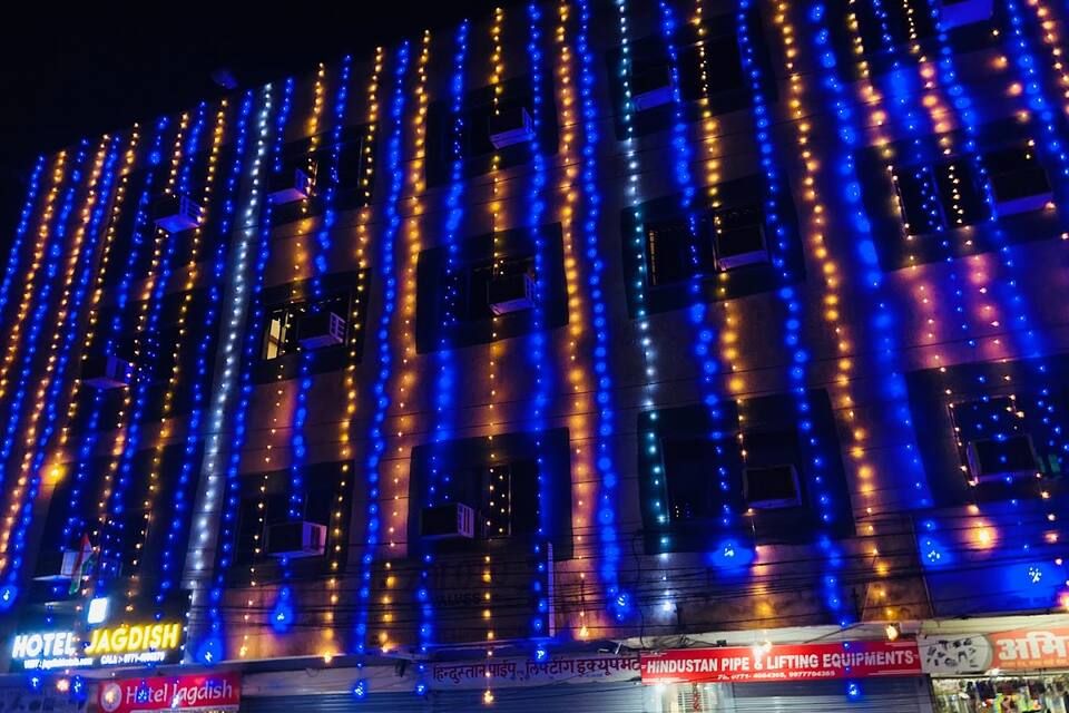 Hotel Jagdish Building