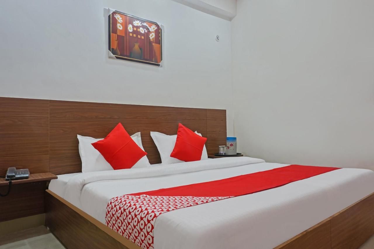 undefined OYO 37169 Hotel Quadis 4