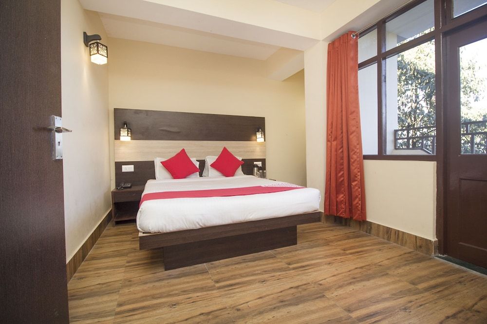 OYO 25087 Hotel Horizon Double or Twin Room 2