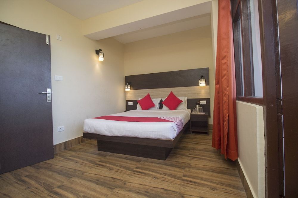 OYO 25087 Hotel Horizon Double or Twin Room 3