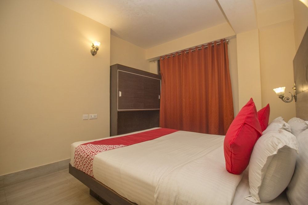 undefined OYO 25087 Hotel Horizon 7