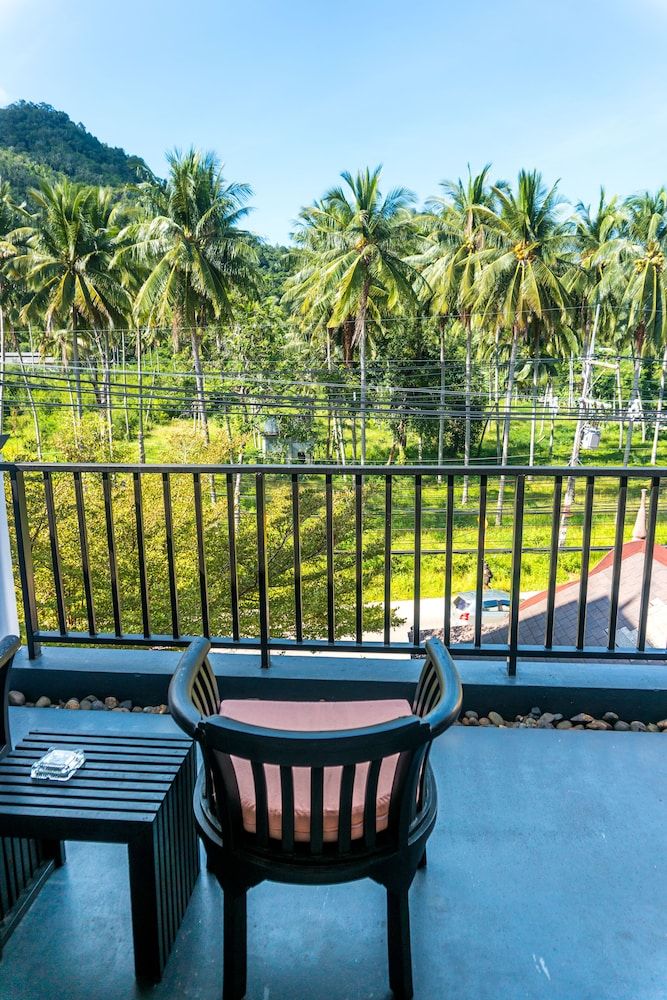 Samaya Wellness Resort Superior Double Room, 1 Double Bed, Non Smoking, Mountain View, Road Side 8