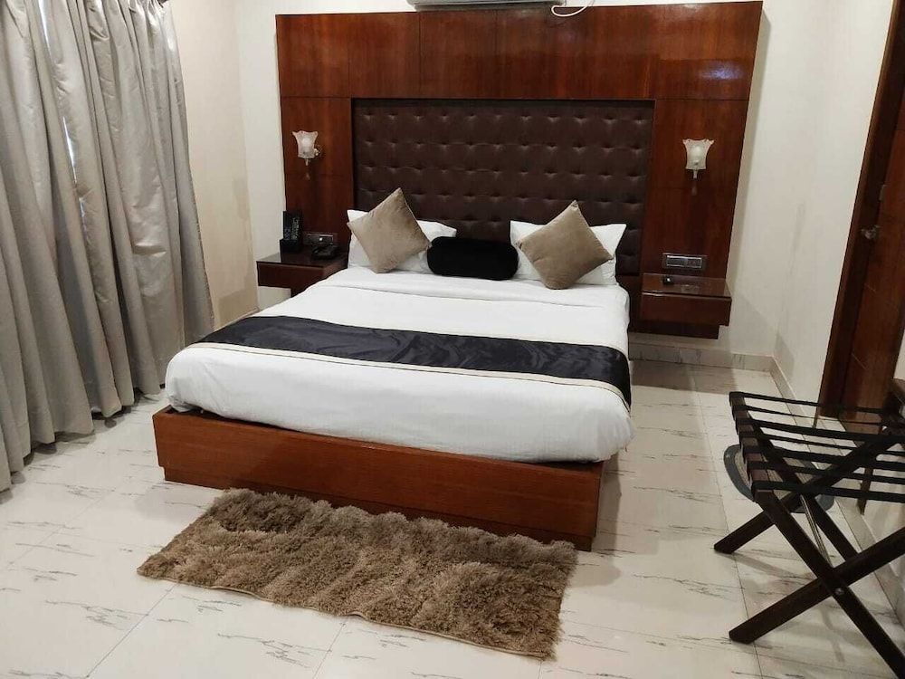 undefined Hotel Baidyanath 5