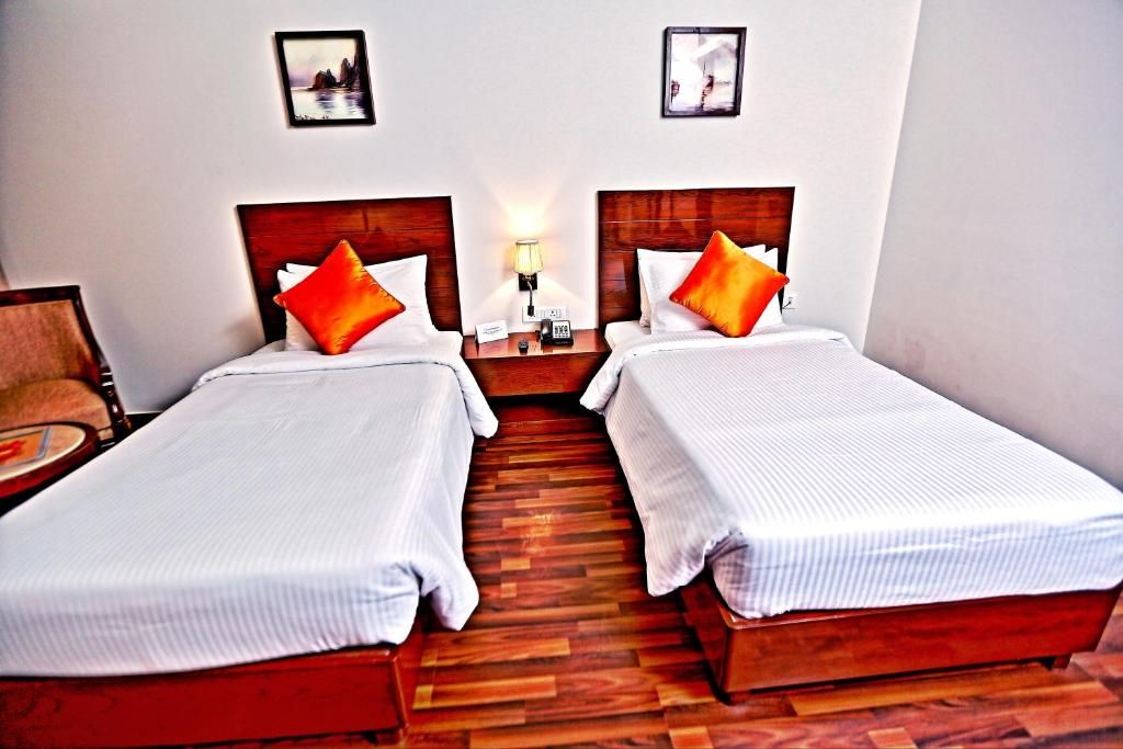Hotel Home In Amrik Executive Twin Room 6