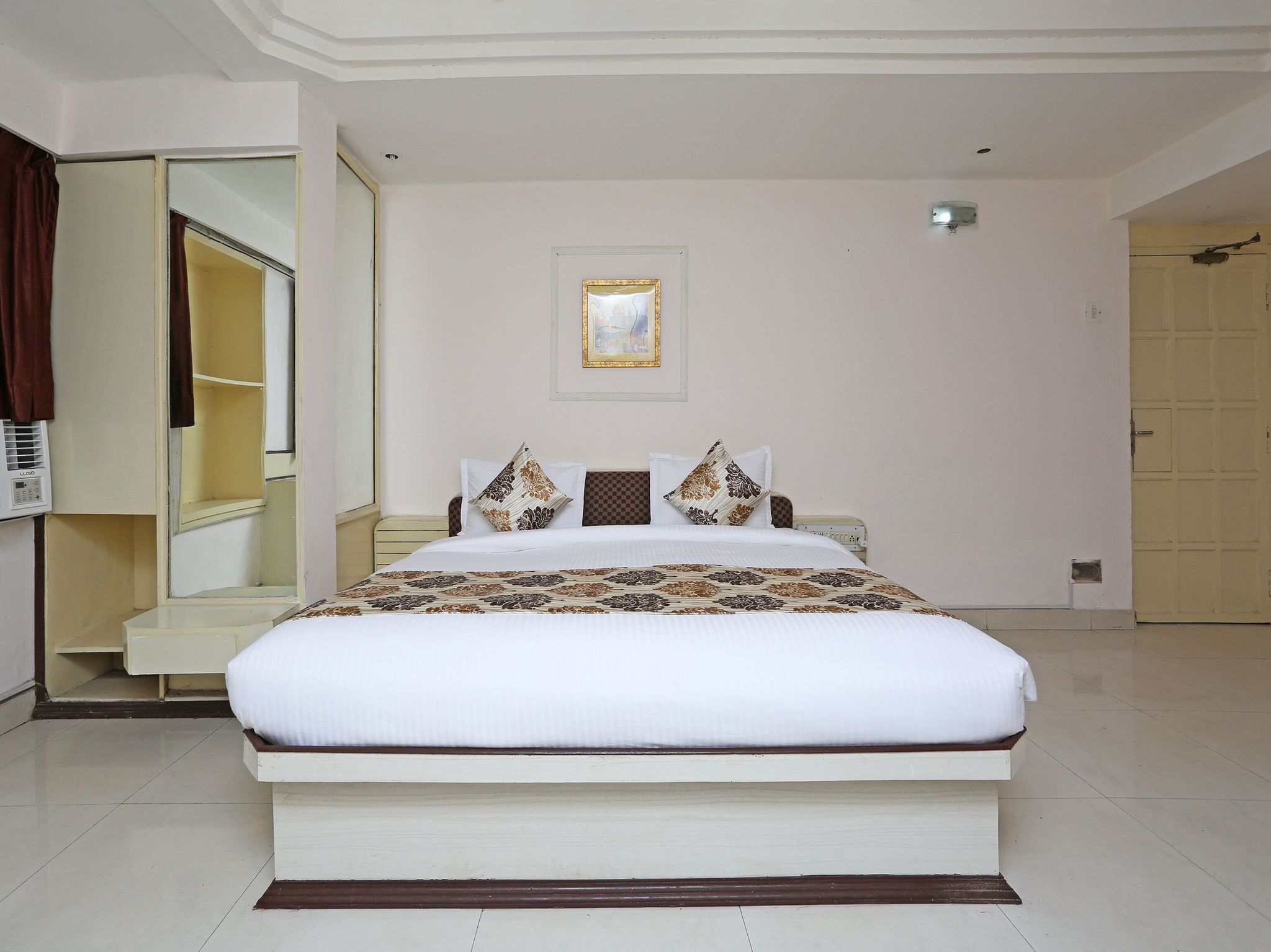 undefined OYO 10264 Hotel Midtown 2