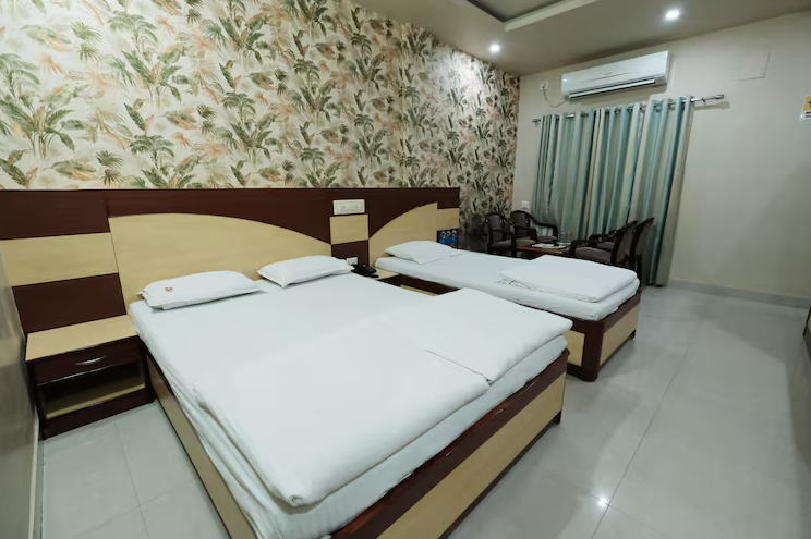 Deluxe Triple Bed Room