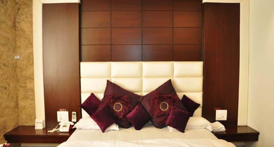 undefined Hotel Vijan Palace 8
