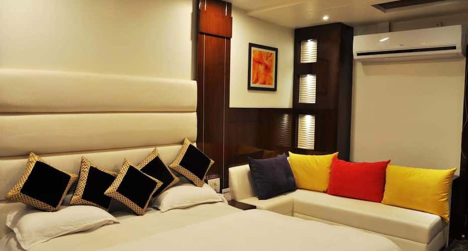 undefined Hotel Vijan Palace 4