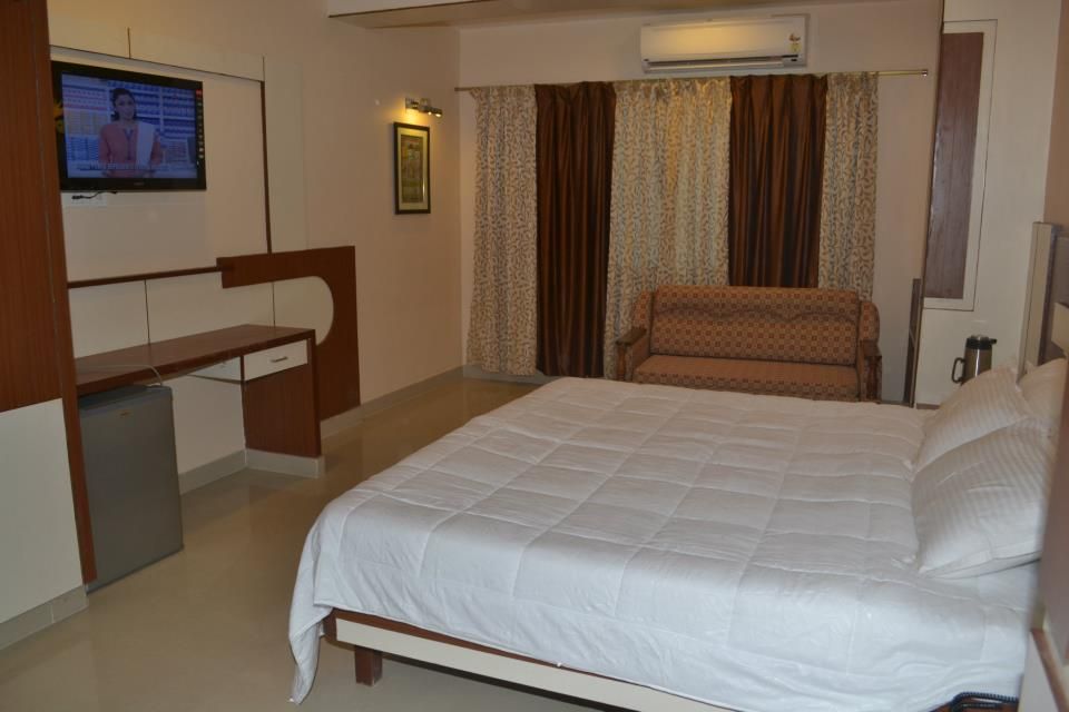 Nayak Beach Resort Super Deluxe Room 8