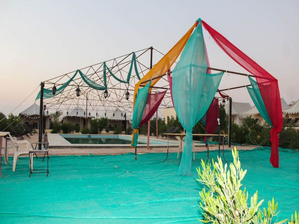 undefined OYO 26228 Royal Camps 2