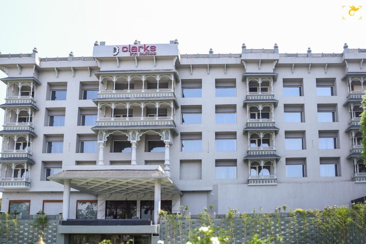 undefined Clarks Inn Suites Raipur