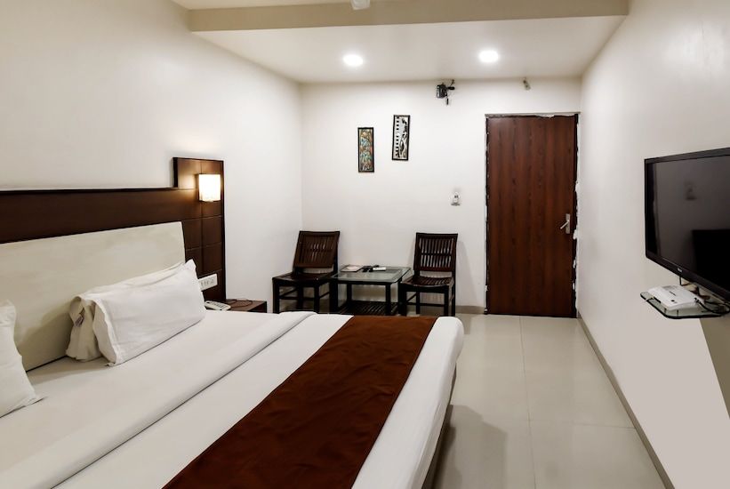 Deluxe Double Bed Room