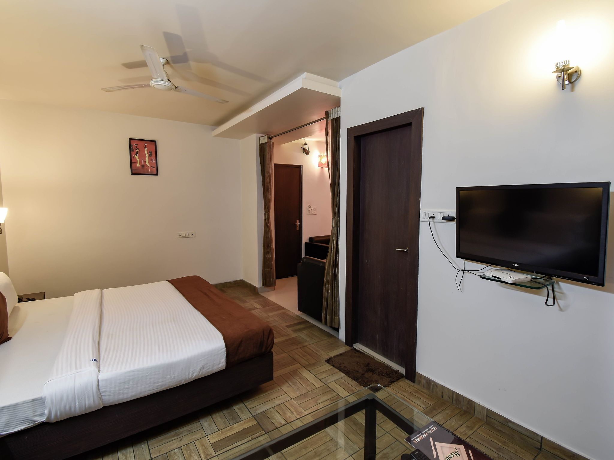 Hotel Anushree Suite Room 5