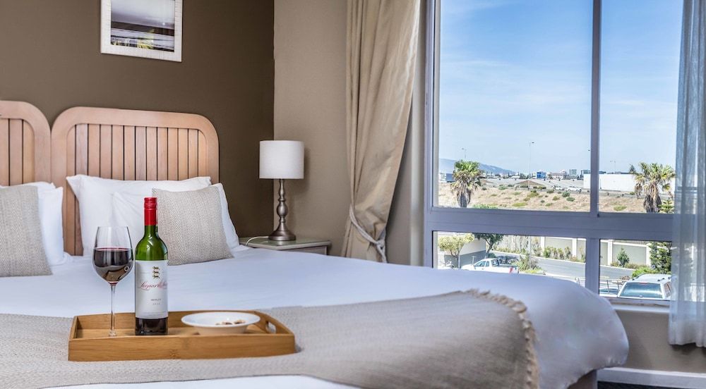 undefined Cape Town Beachfront Apartments At Leisure Bay 3