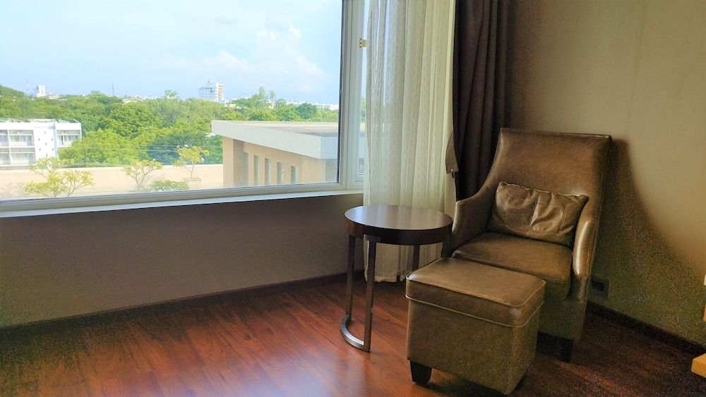 undefined Courtyard by Marriott Madurai 6