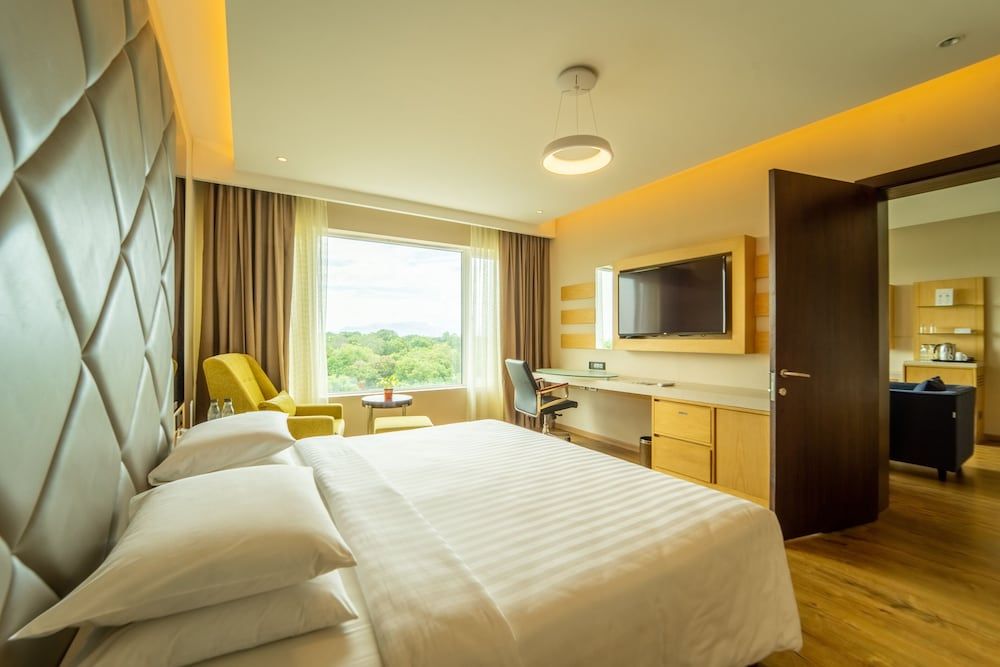 undefined Courtyard by Marriott Madurai 5